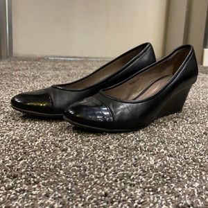 Geox patent leather wedges
